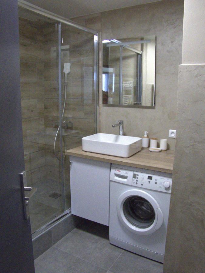 Appartement Terre Et Mer Hyères Екстериор снимка